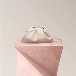 *SOLD* Looks Like Summer Claudette Leather Bag